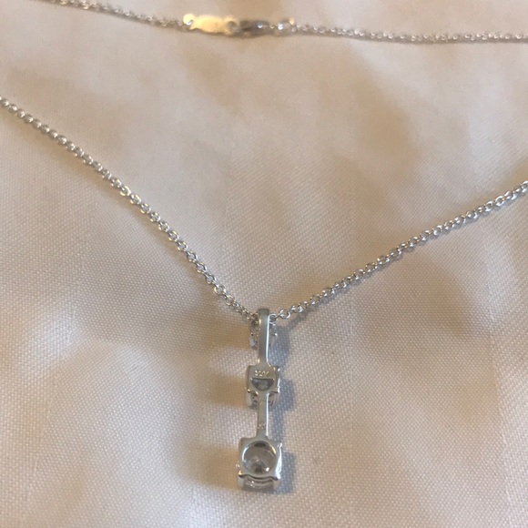 VINTAGE STERLING SILVER CZ PENDANT NECKLACE - Picture 5 of 7